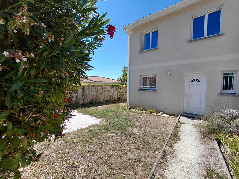 Maison de ville de 102 m2 à Prignac-Et-Marcamps — photo 1