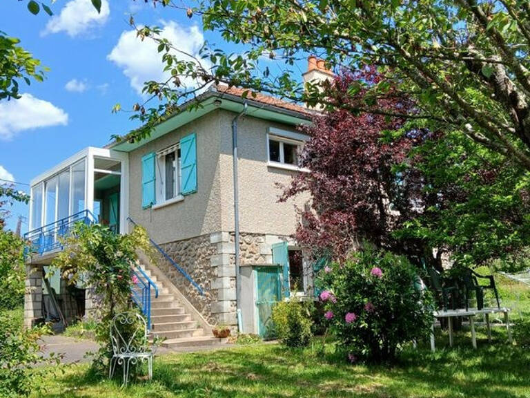 Charmante maison renovée avec beau jardin à St. Etienne-de-M — photo 1