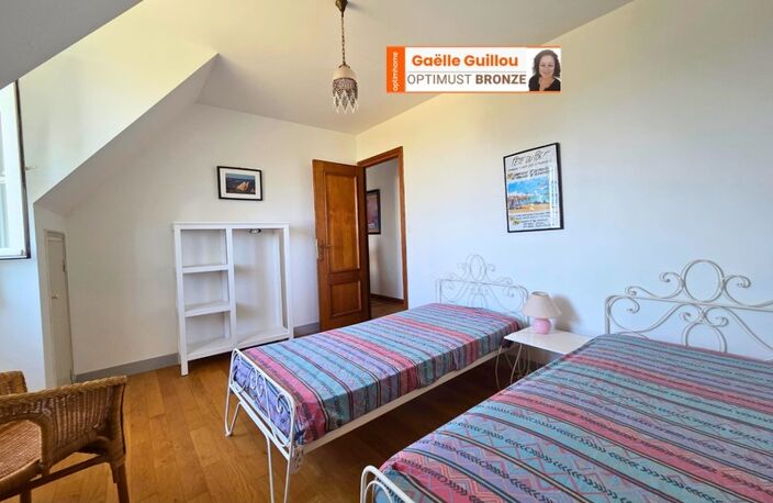 CLÉDER – Propriété familiale en bord de mer avec vaste terrain de 4200 m² — photo 2