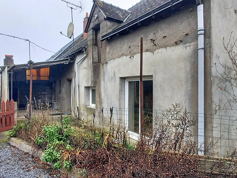 ROUGE : Maison à rénover  5 pièces — photo 1