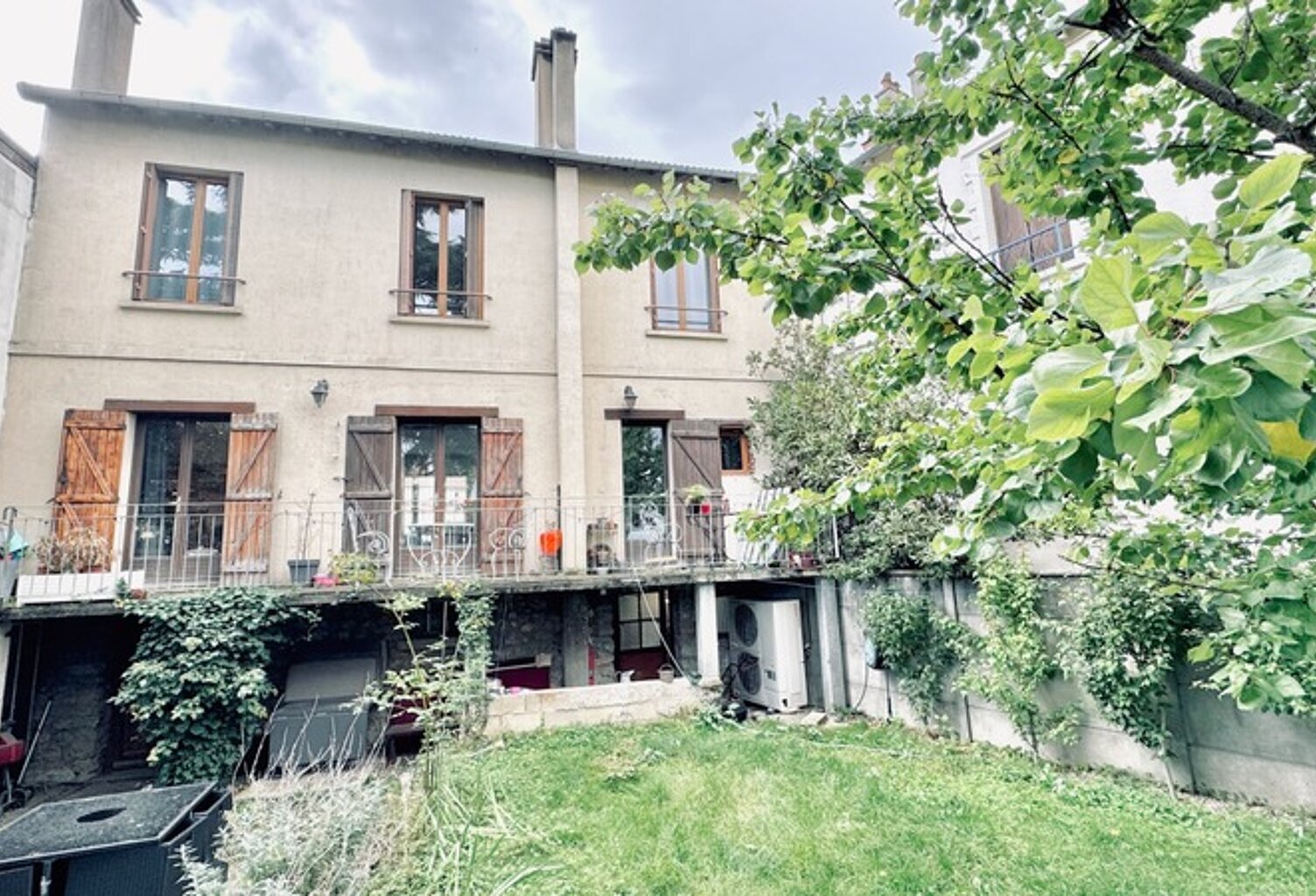 CHOISY-LE-ROI - GONDOLES NORD - 158 m2 carrez - 10 PIÈCES - 6 CHAMBRES - 3 SALLES D’EAU - TERRASSE - BALCON - GARAGE - JARDIN — photo 1