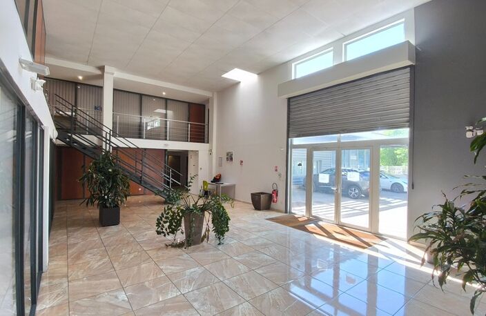 IMMEUBLE DE BUREAUX INDÉPENDANT 701 m² - MONTPELLIER PARC 2000 - FORT RENDEMENT — photo 3