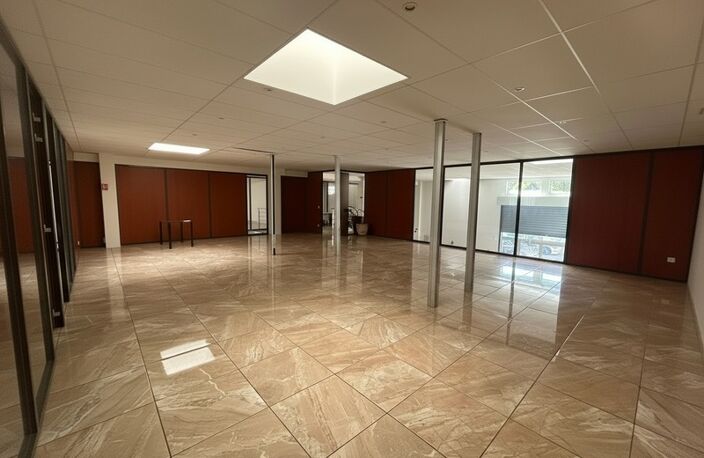 IMMEUBLE DE BUREAUX INDÉPENDANT 701 m² - MONTPELLIER PARC 2000 - FORT RENDEMENT — photo 5