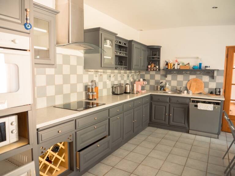 Belle demeure en pierre - 165 m2 sur un terrain de 2290 m2 - BONNEUIL MATOURS (86) — photo 1