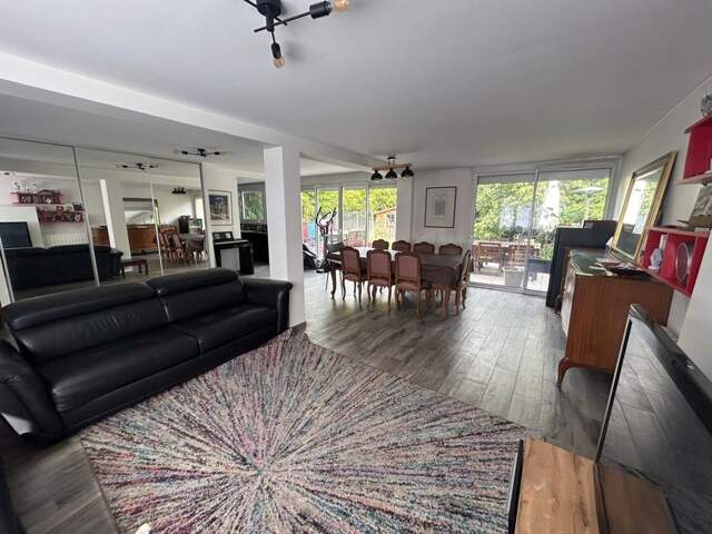 Maison à vendre 5 pièces CRETEIL (94), secteur calme à découvrir pour pour être indépendant — photo du bien