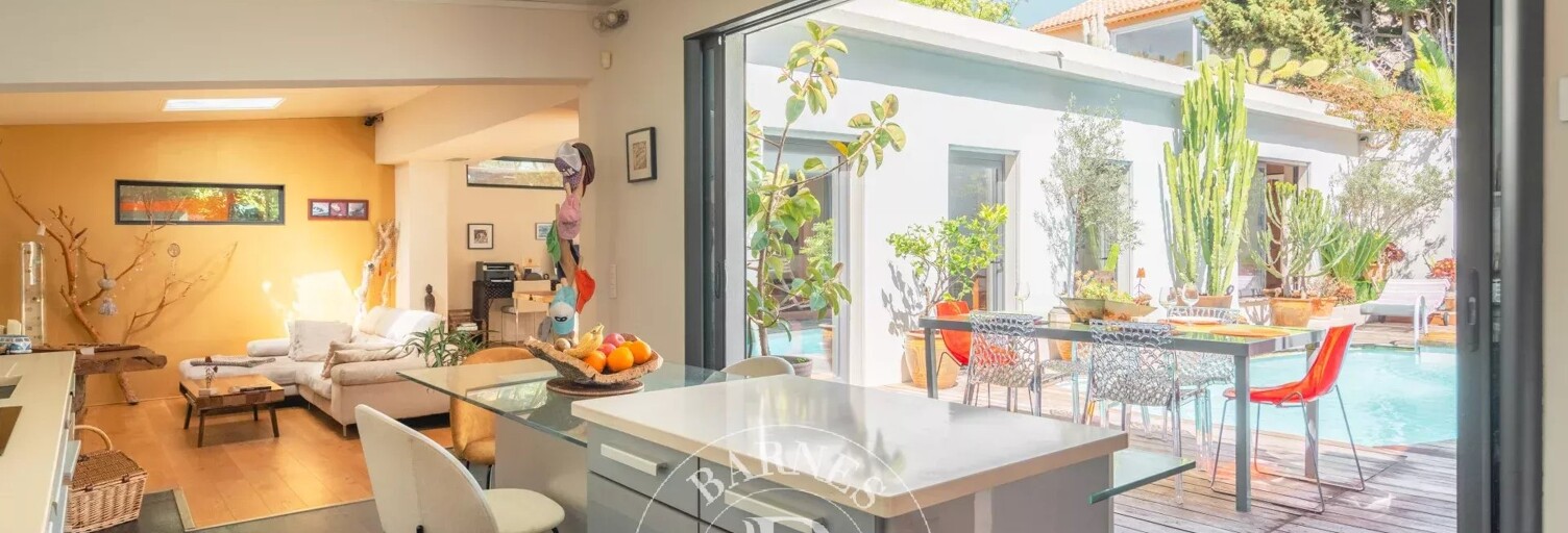 Maison 7 Pièces 216 m² à vendre à Cassis (13260)