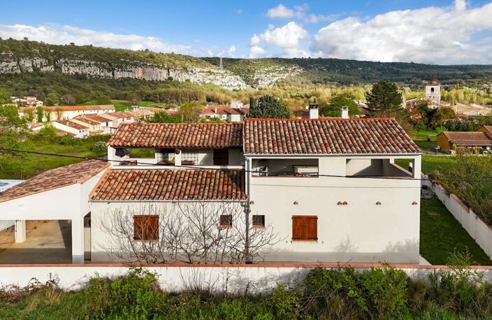 À Vendre QUINSON Bien rare – Villa contemporaine avec panorama d’exception et prestations de qualité — photo 3