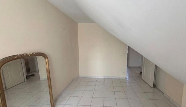 Villa / Maison 4 pièces  à louer Lescar 64230