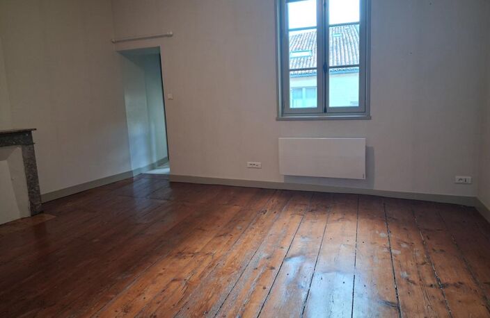 Appartement À Louer — photo 2