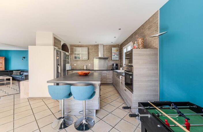 Villa T7 plain pied avec piscine — photo 5