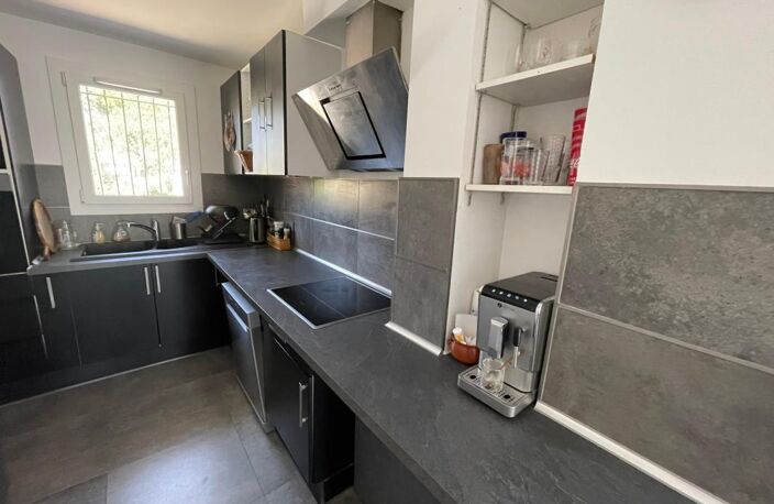 A VENDRE SAINT CYR SUR MER 83270 APPARTEMENT 4 PIECES 3 CHAMBRES DERNEIR ETAGE — photo 2