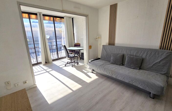 Appartement T1 à Vendre à La Seyne Sur mer quartier Tamaris résidence avec piscine — photo 2