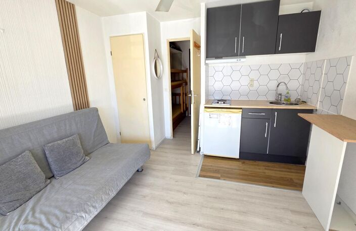 Appartement T1 à Vendre à La Seyne Sur mer quartier Tamaris résidence avec piscine — photo 3