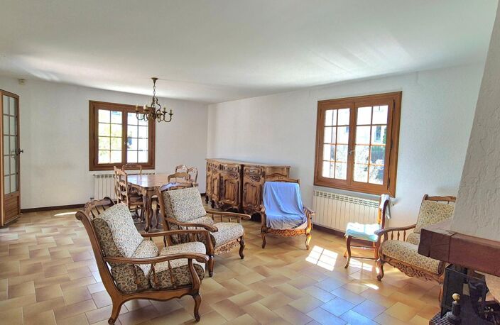 LA GARDE Maison de 130 m2 avec dépendance et garage de 75 m2 sur un terrain de 473 m2 — photo 4
