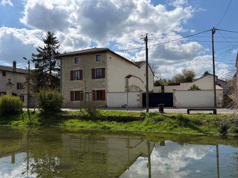 Maison à Vendre — photo 1