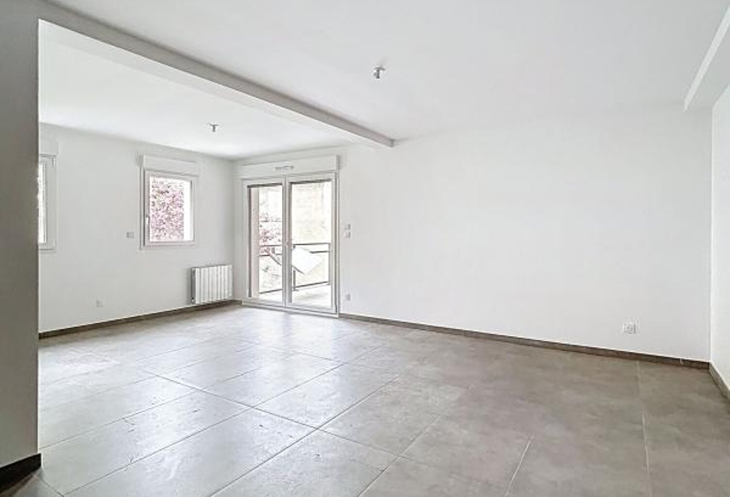Appartement À Vendre — photo 1