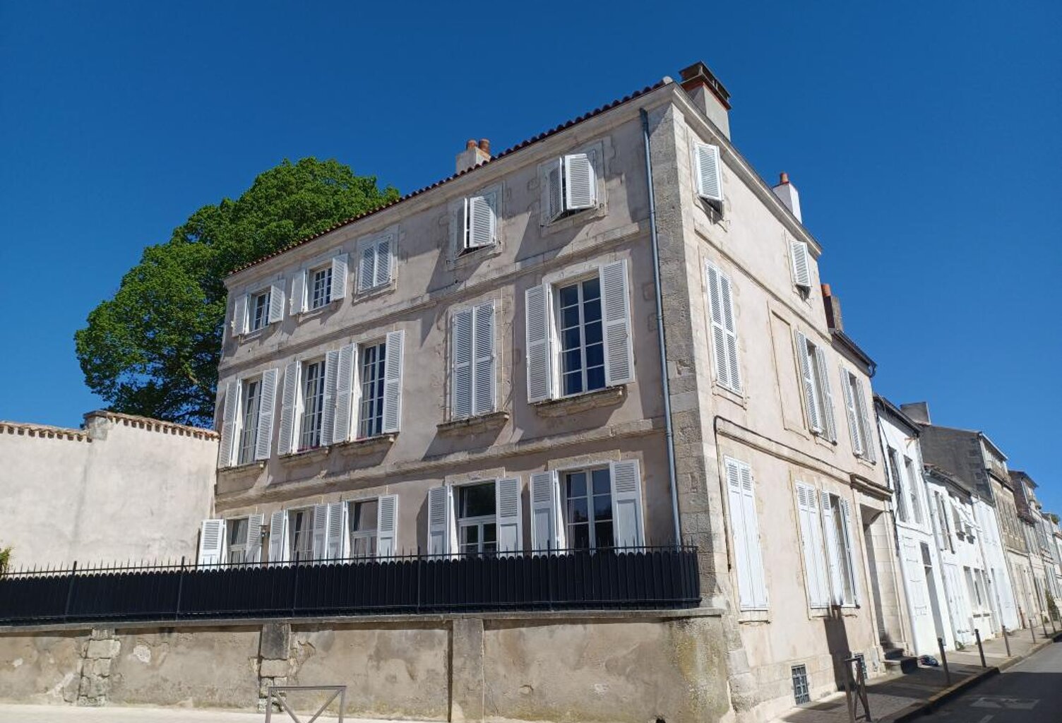 Appt à vendre à La Rochelle dans le centre historique — photo 1