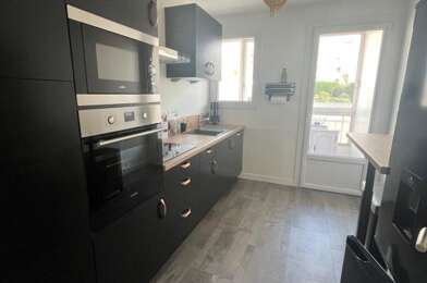 Appartement 3 pièces 820 €