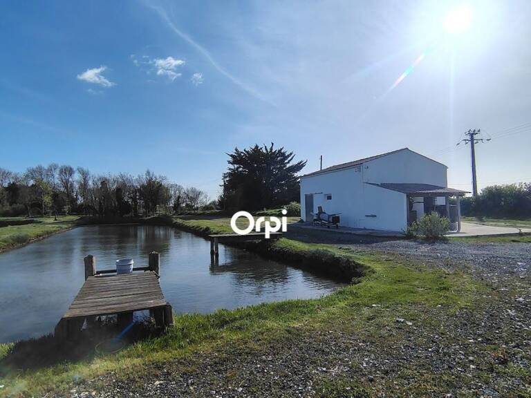 À saisir rapidement ! Opportunité rare à proximité immédiate de l’Île d’Oléron — photo 1