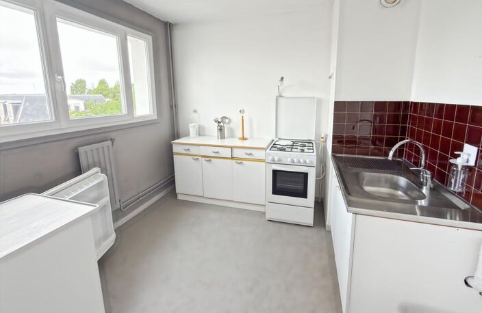 ✨ F1 MEUBLÉ DE 33,53 m² AVEC BALCON, PARKING & CAVE — OLIVET — photo 2