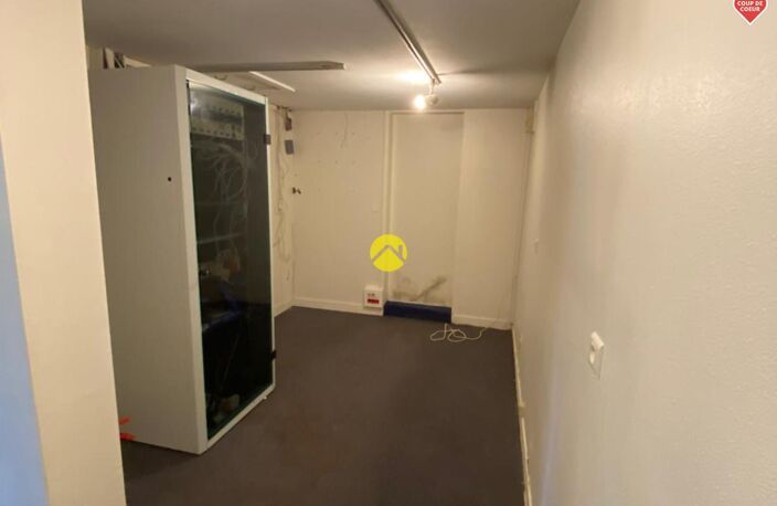 LOCAL COMMERCIAL — photo 4