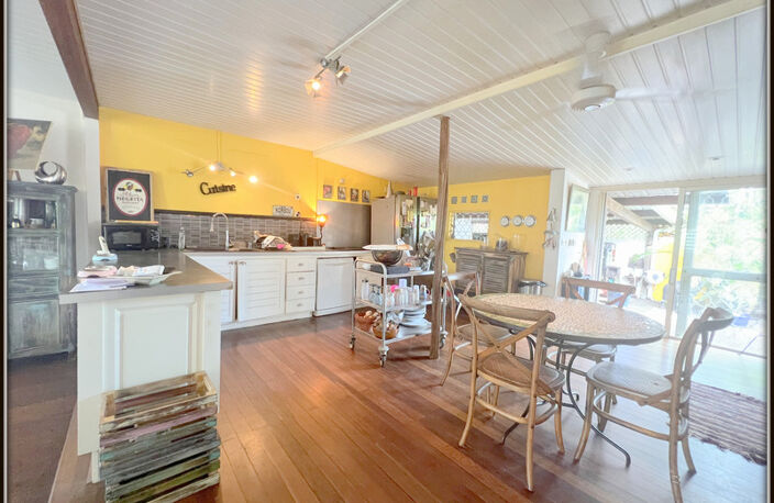A VENDRE A KOUROU (GUYANE FRANCAISE) UNE BELLE MAISON T4 de 105 m² - TERRAIN DE 291 m² AU PRIX DE 215 000 € — photo 5