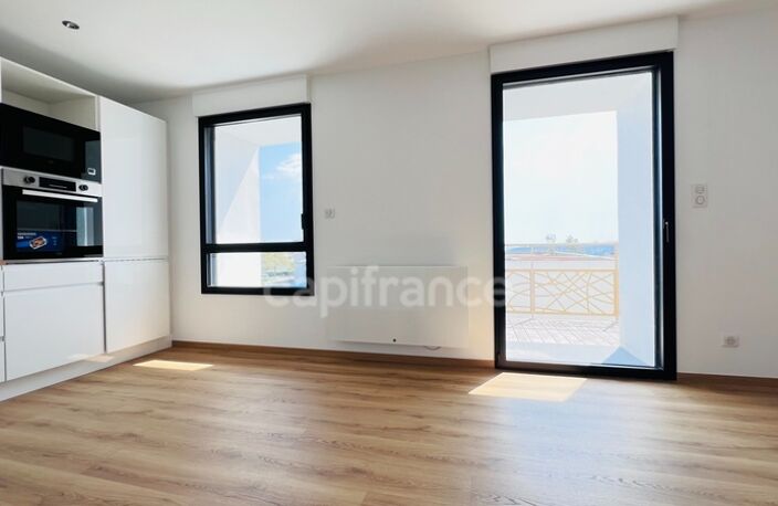 Dpt Finistère (29), à vendre CROZON centre appartement T3 de 57 m² Habitable - Balcon - Cave — photo 3