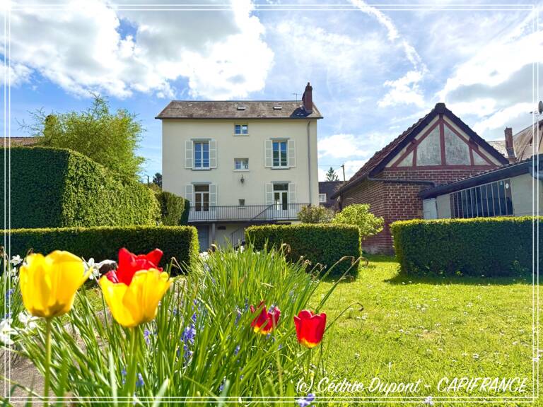 Maison à vendre 8 pièces 197m2 - JOUY SUR MORIN (77) + Sous sol + Jardin + Garage — photo 1