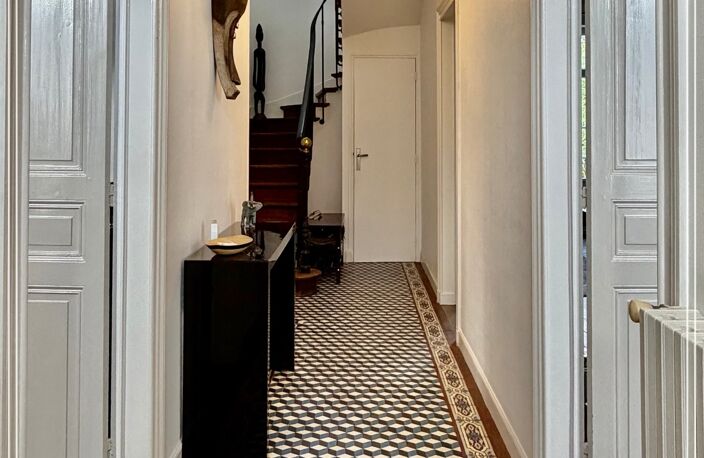 Maison à vendre 8 pièces 197m2 - JOUY SUR MORIN (77) + Sous sol + Jardin + Garage — photo 3