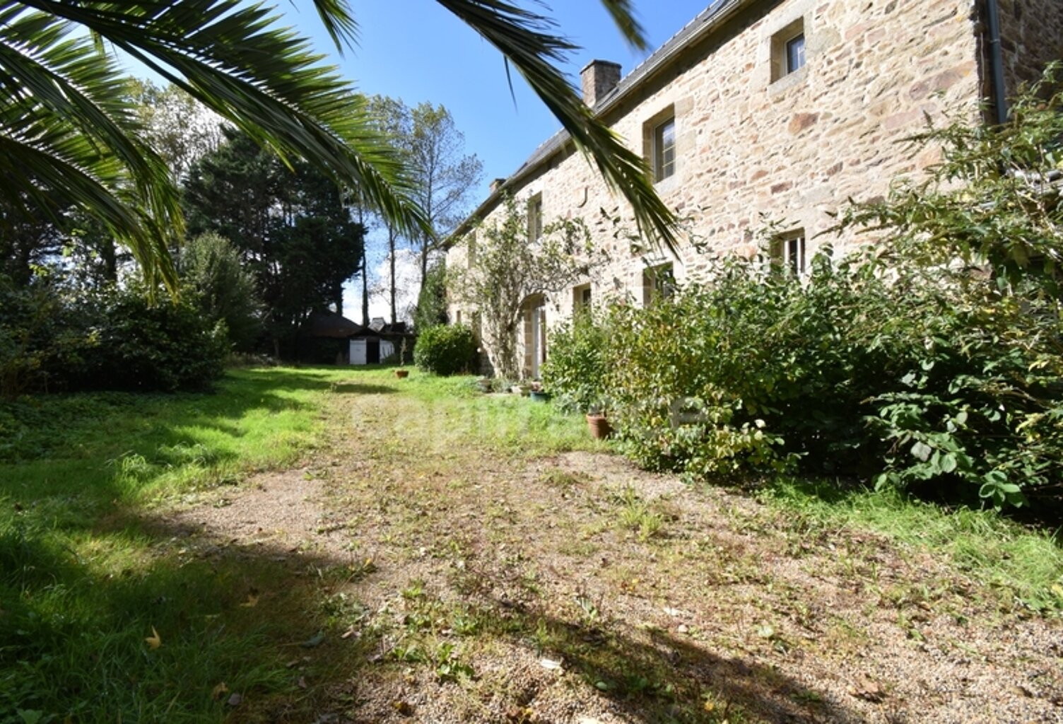 Maison en pierre de 4 chambres — photo 1
