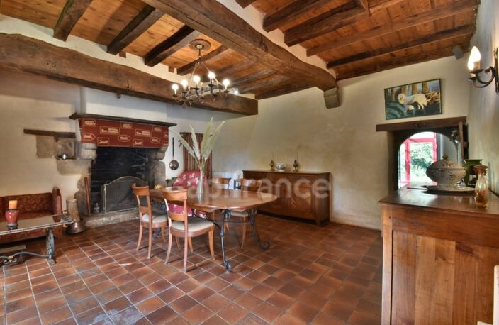 Maison en pierre de 4 chambres — photo 3