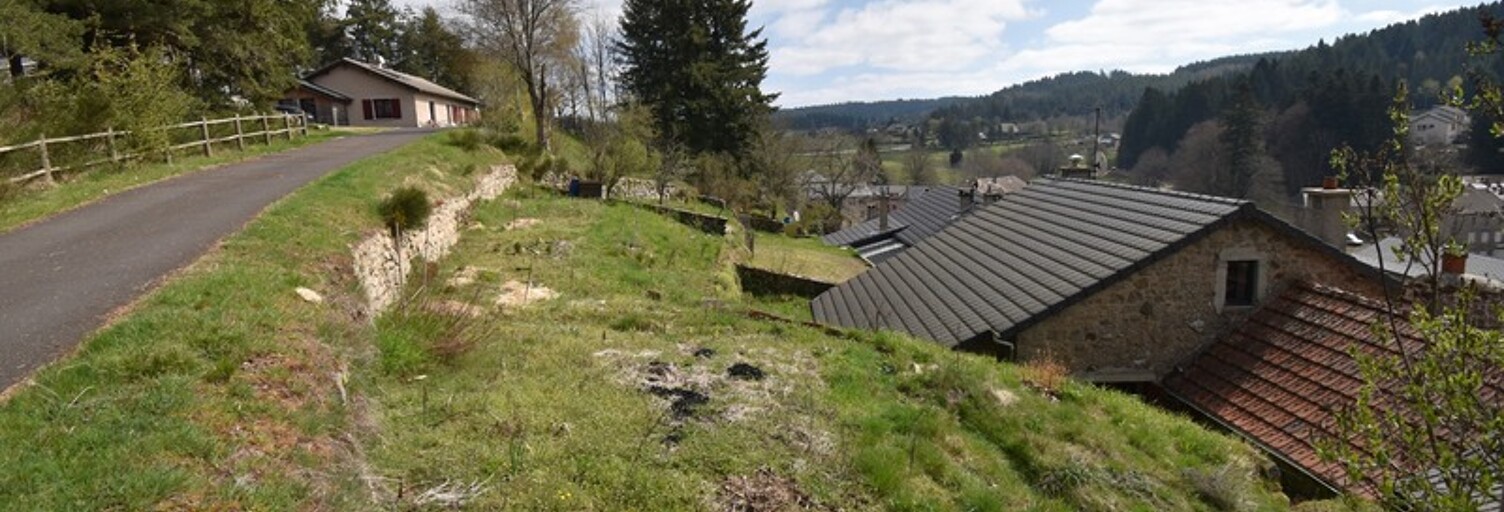 Maison 5 Pièces 80 m² à louer à Saint-Agrève (07320)