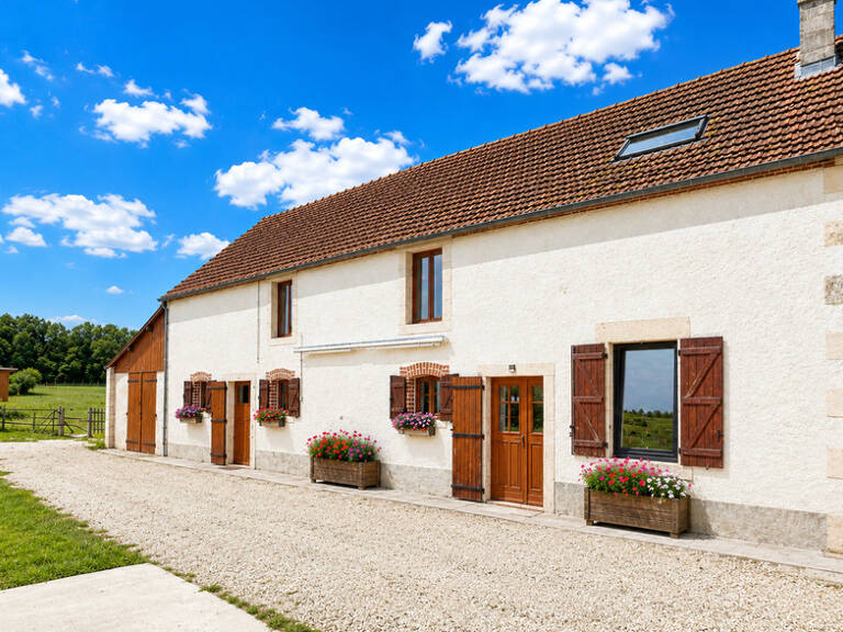 Magnifique maison de campagne avec dépendances 8 pièces sur plus de 2 hectares à JUSSY LE CHAUDRIER (18) proche NEVERS, LA CHARITE-SUR-LOIRE, POUILLY-SUR-LOIRE, COSNES — photo 1