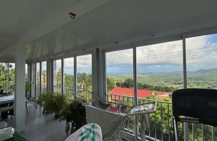 Grande villa à vendre composée de 3 appartements avec une magnifique vue mer LE FRANCOIS (972) — photo 3