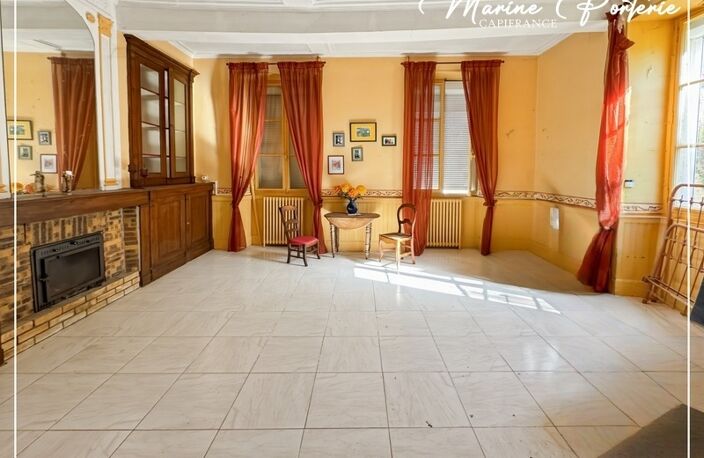 Maison de maître à révéler au cœur de Jegun – charme, volumes et cachet exceptionnel — photo 4