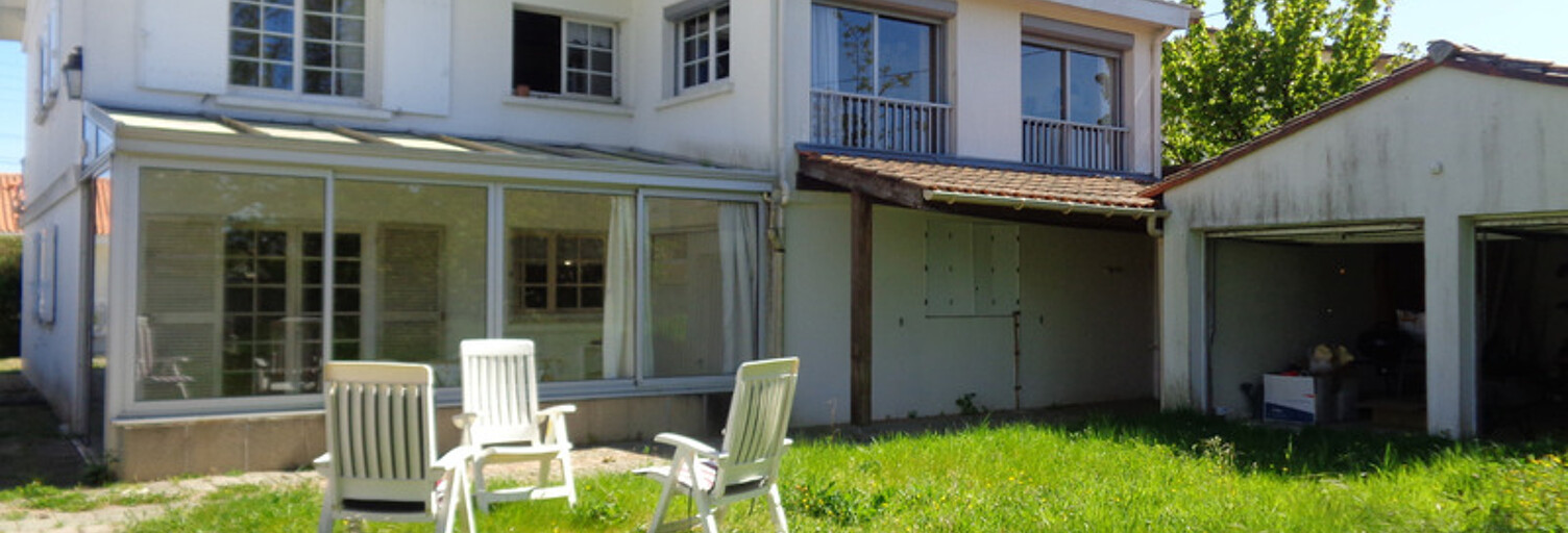 Maison 12 Pièces 210 m² à vendre à Saujon (17600)