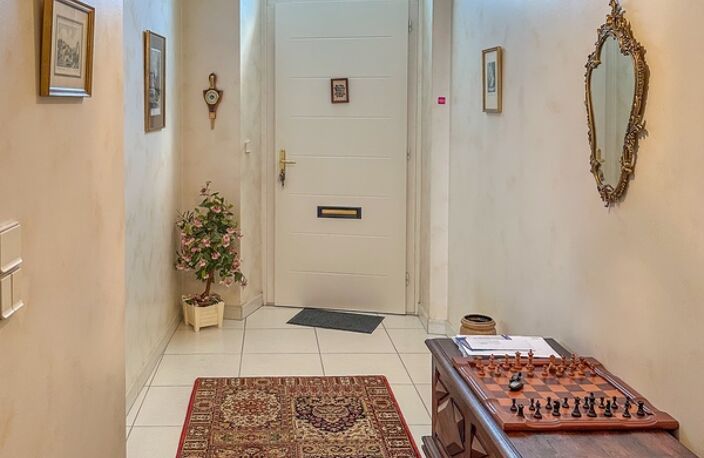 Maison à vendre 6 pièces  de 165m2 habitables sur terrain de 770m2 avec piscine et garage — photo 4