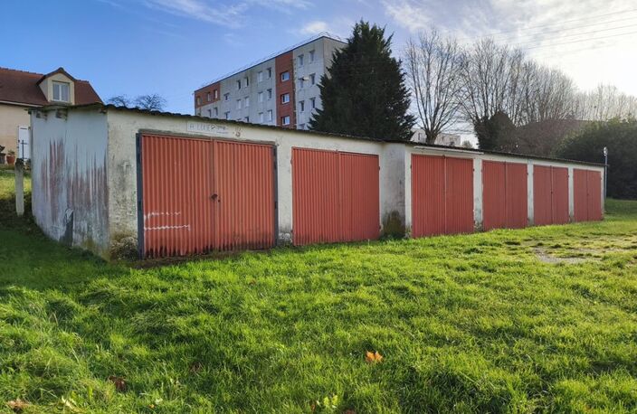 Terrain constructible avec garages à PROVINS même — photo 3