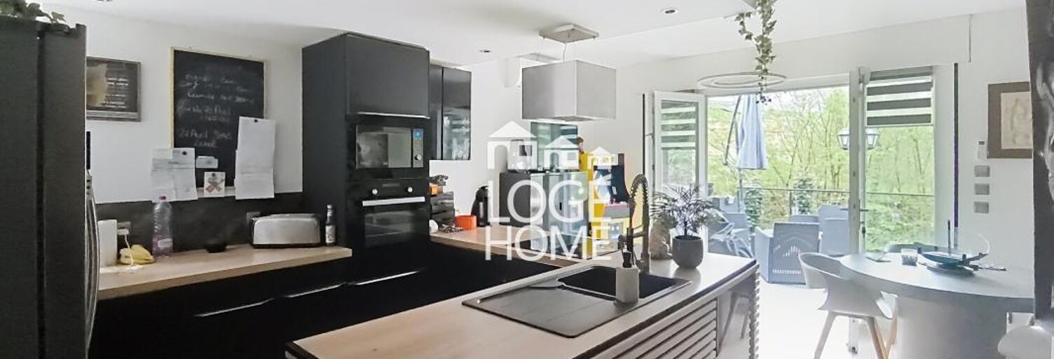 Maison 9 Pièces 111 m² à vendre à Houdain (62150)