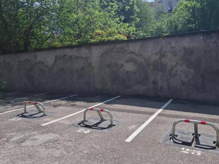 PLACE DE PARKING EXTERIEURE SECURISEE — photo 1