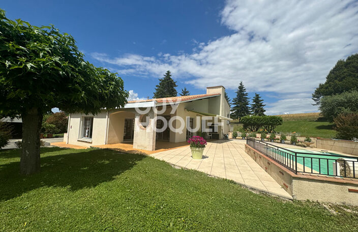 Maison d'architecte avec piscine et parc — photo 3