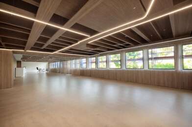 Bureau  15671000 €