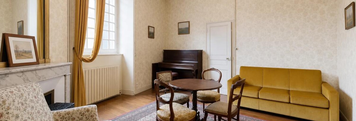Maison 6 Pièces 212 m² à vendre à Uzerche (19140)