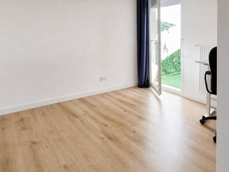 Appartement moderne avec terrasse à Roussillon — photo 1
