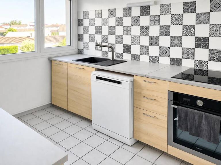 Immeuble 14 appartements avec balcons Cognac — photo 1