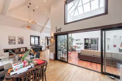 Maison 5 pièces 699000 €