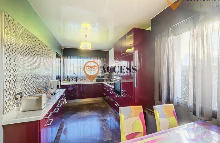 GROSLAY - Maison familiale édifiée sur 1070m2 de terrain ! — photo 5