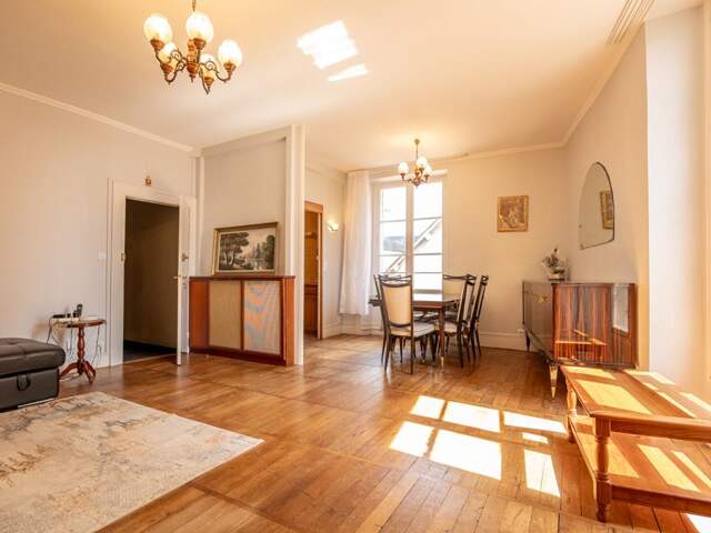 LIEUX UNIQUES ® x PROPRIÉTÉS PRIVÉES PROPOSE APPARTEMENT HYPER-CENTRE DE BLOIS 77 M² — photo du bien