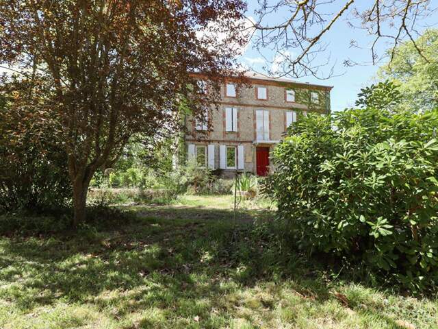 Superbe maison de maître - 284 m² habitables - Parc arboré de 3 800 m² — photo du bien