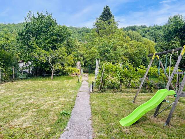 A vendre, maison de ville de type 4, aux portes de Périgueux 24000 — photo du bien
